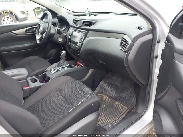 JN1BJ1CR4KW620696 Nissan Rogue Sport S