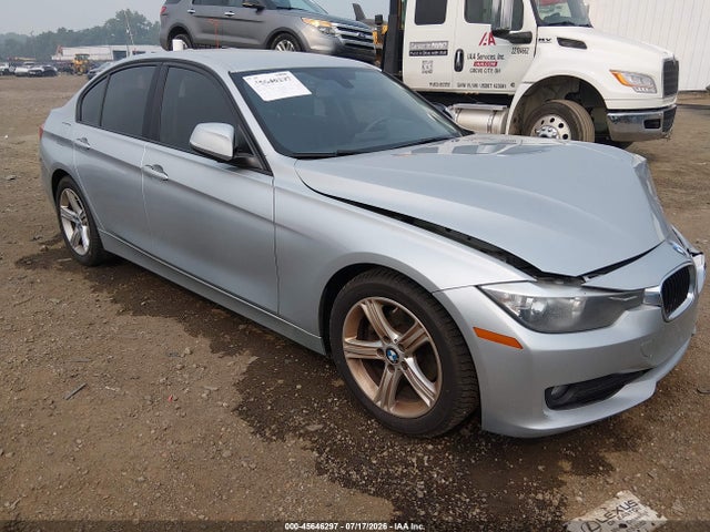 45646297 :رقم المزاد ، WBA3B1C52EPV79458 vin ، 2014 Bmw 320i مزاد بيع