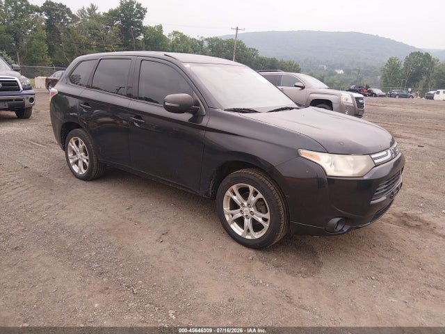 2014 Mitsubishi Outlander Se მანქანა იყიდება აუქციონზე, vin: JA4AD3A35EZ012239, აუქციონის ნომერი: 45646309