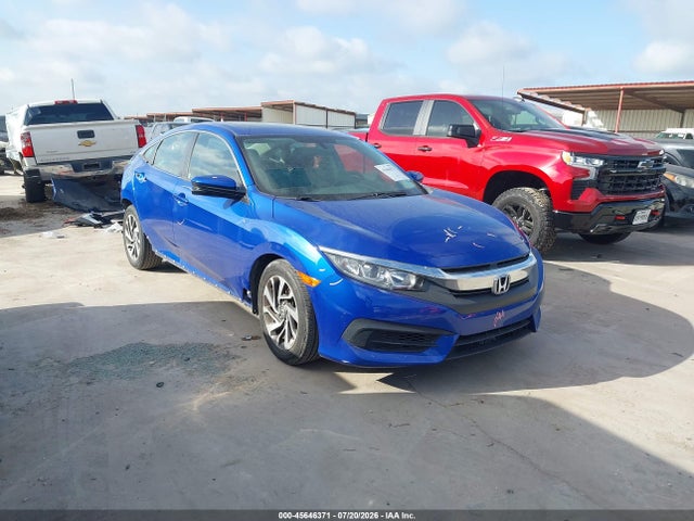 45646371 :رقم المزاد ، 19XFC2F79JE021715 vin ، 2018 Honda Civic Ex مزاد بيع