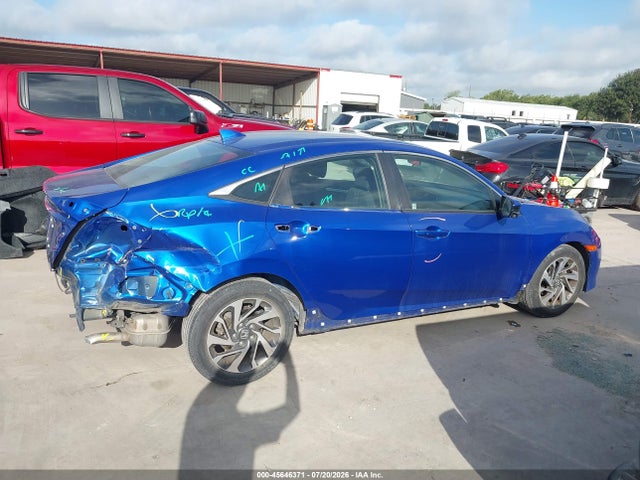 Продаж на аукціоні авто 2018 Honda Civic Ex, vin: 19XFC2F79JE021715, номер лоту: 45646371