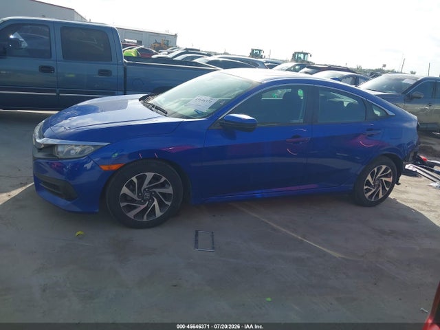 Продаж на аукціоні авто 2018 Honda Civic Ex, vin: 19XFC2F79JE021715, номер лоту: 45646371