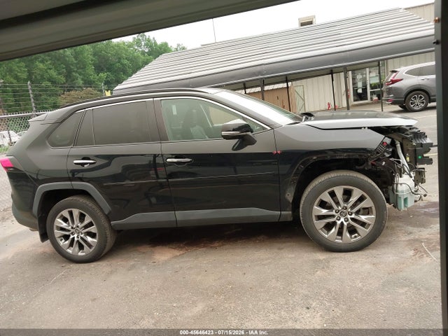Продажа на аукционе авто 2020 Toyota Rav4 Limited, vin: 2T3N1RFV9LW105212, номер лота: 45646423