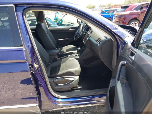 Продаж на аукціоні авто 2021 Volkswagen Tiguan, vin: 3VV3B7AX8MM127577, номер лоту: 45646556