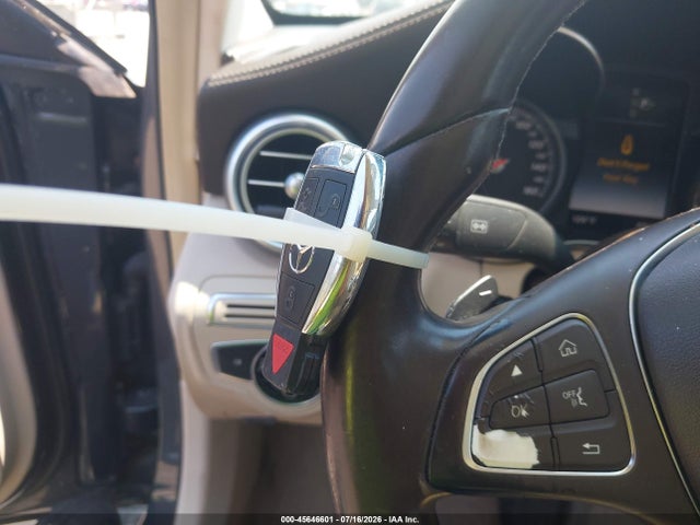 45646601 :رقم المزاد ، 55SWF4KB1FU038358 vin ، 2015 Mercedes-benz C 300 Luxury 4matic مزاد بيع