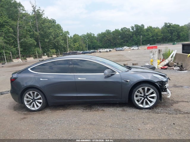 Продаж на аукціоні авто 2018 Tesla Model 3 Long Range/mid Range, vin: 5YJ3E1EA7JF163009, номер лоту: 45646603