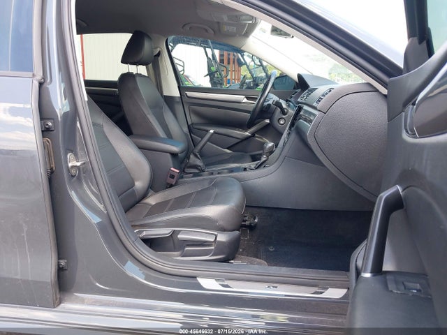 Продаж на аукціоні авто 2018 Volkswagen Passat 2.0t R-line/2.0t S, vin: 1VWAA7A39JC020263, номер лоту: 45646632