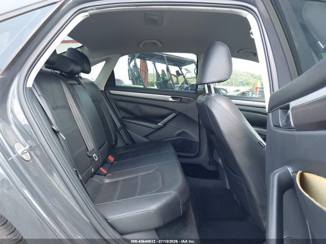 Продаж на аукціоні авто 2018 Volkswagen Passat 2.0t R-line/2.0t S, vin: 1VWAA7A39JC020263, номер лоту: 45646632