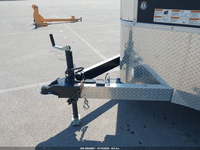 R And M Enclosed Trailer 2025 55ZR1EB27S1013236 Image 10