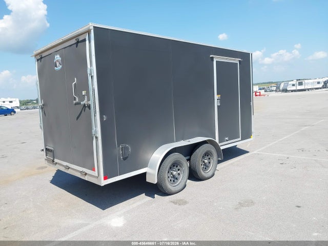 R And M Enclosed Trailer 2025 55ZR1EB27S1013236 Image 2