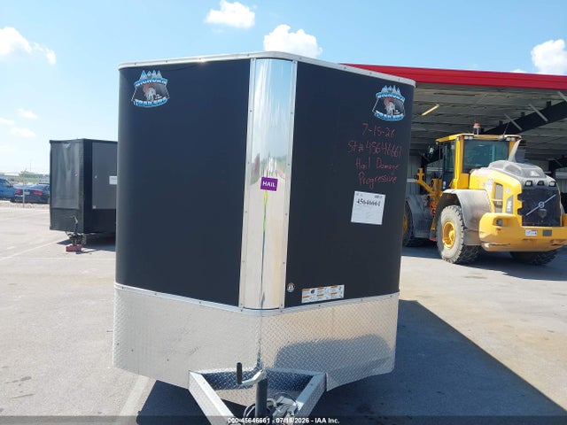 R And M Enclosed Trailer 2025 55ZR1EB27S1013236 Image 6