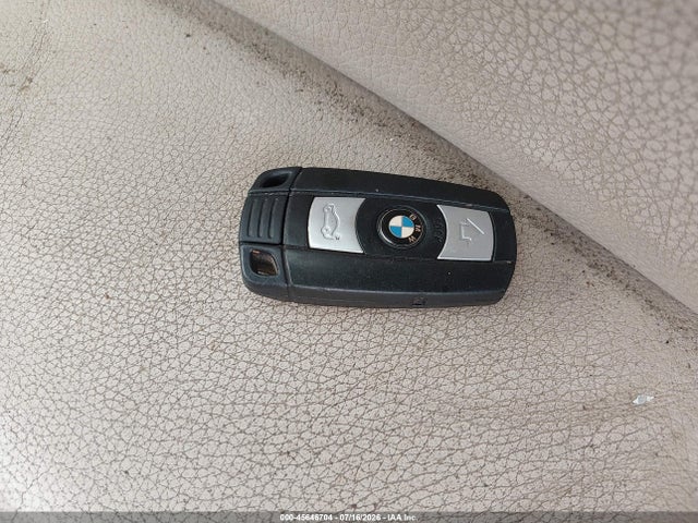 2011 Bmw 328i Xdrive მანქანა იყიდება აუქციონზე, vin: WBAPK5C51BA993533, აუქციონის ნომერი: 45646704