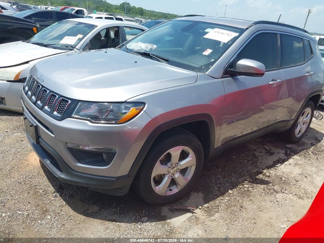 45646742 :رقم المزاد ، 3C4NJDBB3JT161150 vin ، 2018 Jeep Compass Latitude 4x4 مزاد بيع