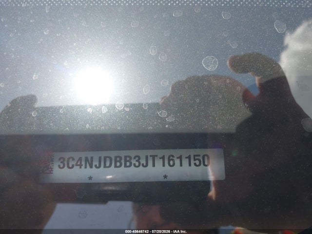 45646742 :رقم المزاد ، 3C4NJDBB3JT161150 vin ، 2018 Jeep Compass Latitude 4x4 مزاد بيع