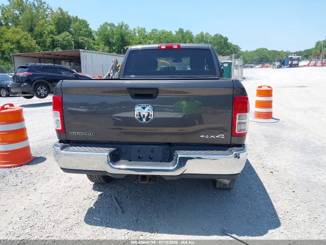 45646759 :رقم المزاد ، 3C6UR5DL7RG297812 vin ، 2024 Ram 2500 Big Horn  4x4 6'4 Box مزاد بيع