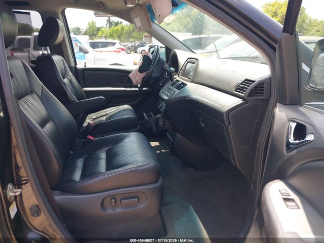 45646827 :رقم المزاد ، 5FNRL3H96AB107172 vin ، 2010 Honda Odyssey Touring مزاد بيع