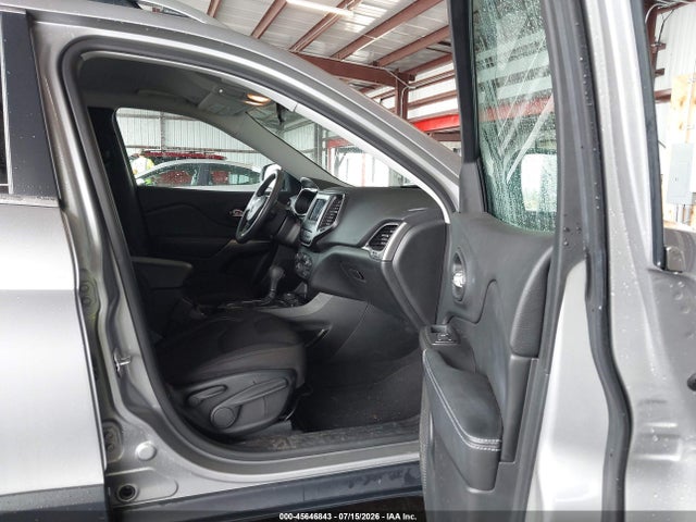 2019 Jeep Cherokee Latitude 4x4 მანქანა იყიდება აუქციონზე, vin: 1C4PJMCB7KD459960, აუქციონის ნომერი: 45646843