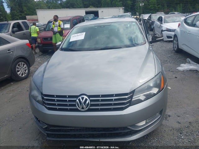 2014 Volkswagen Passat 2.0l Tdi Sel Premium მანქანა იყიდება აუქციონზე, vin: 1VWCN7A3XEC036183, აუქციონის ნომერი: 45646933