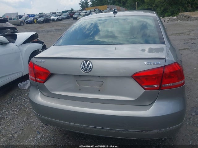2014 Volkswagen Passat 2.0l Tdi Sel Premium მანქანა იყიდება აუქციონზე, vin: 1VWCN7A3XEC036183, აუქციონის ნომერი: 45646933