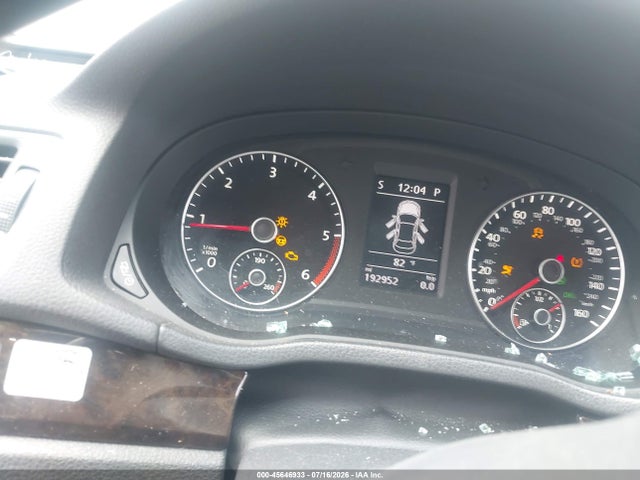 2014 Volkswagen Passat 2.0l Tdi Sel Premium მანქანა იყიდება აუქციონზე, vin: 1VWCN7A3XEC036183, აუქციონის ნომერი: 45646933