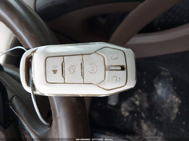 45646962 :رقم المزاد ، 2LMPJ6LR6HBL28879 vin ، 2017 Lincoln Mkx Reserve مزاد بيع