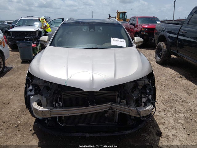 45646962 :رقم المزاد ، 2LMPJ6LR6HBL28879 vin ، 2017 Lincoln Mkx Reserve مزاد بيع