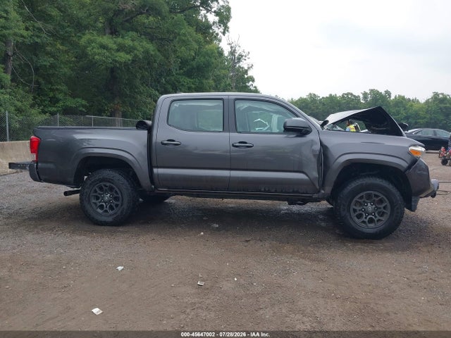 Продаж на аукціоні авто 2016 Toyota Tacoma Sr V6, vin: 5TFCZ5AN4GX038200, номер лоту: 45647002
