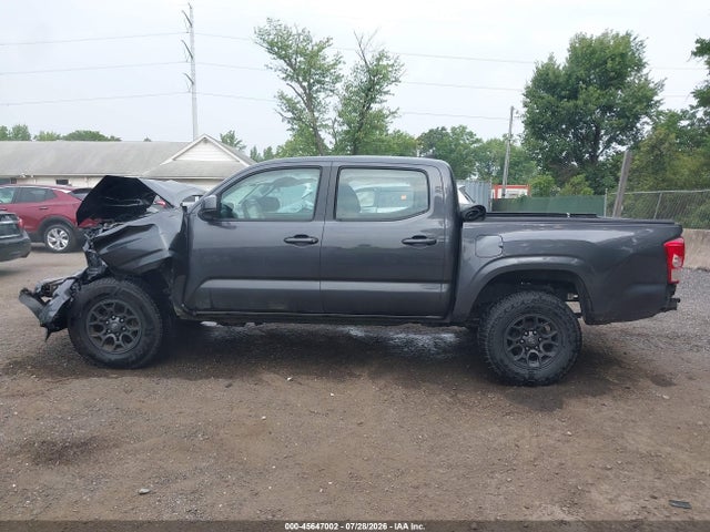 Продаж на аукціоні авто 2016 Toyota Tacoma Sr V6, vin: 5TFCZ5AN4GX038200, номер лоту: 45647002