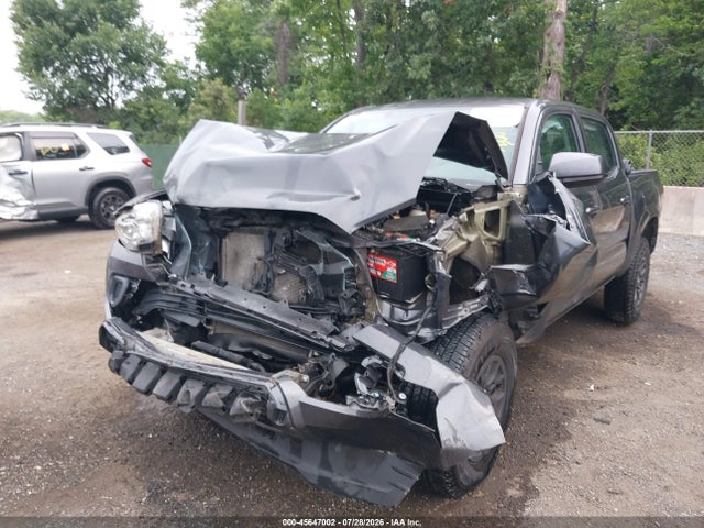 Продаж на аукціоні авто 2016 Toyota Tacoma Sr V6, vin: 5TFCZ5AN4GX038200, номер лоту: 45647002