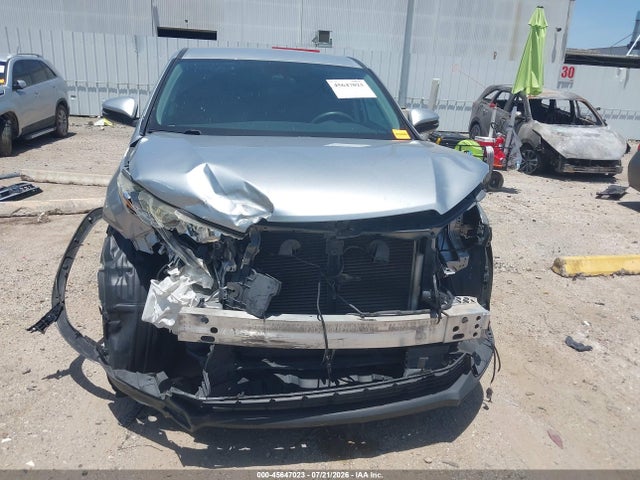 Toyota Highlander Le 2019 5TDZARFH3KS060568 Image 13