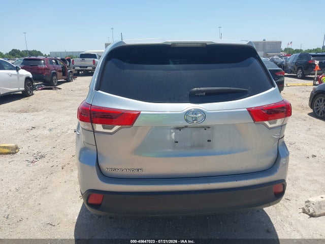 Toyota Highlander Le 2019 5TDZARFH3KS060568 Image 17