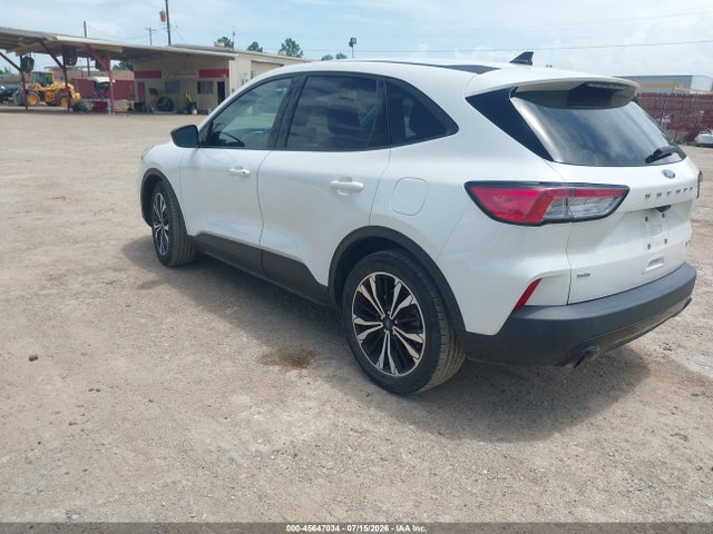Ford ESCAPE SE 2022 1FMCU0G69NUA94418 Image 3