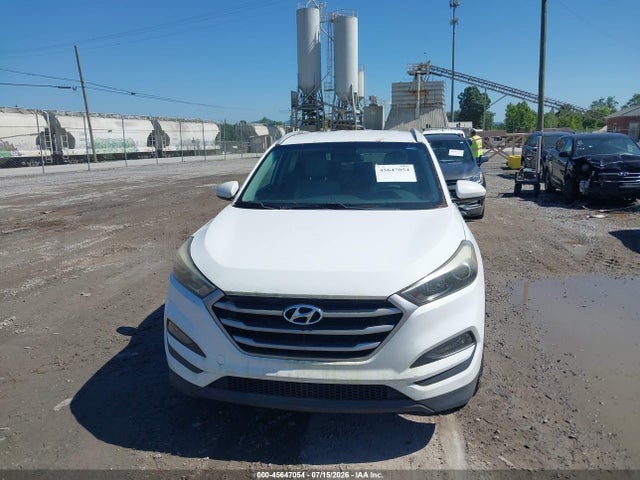 Продаж на аукціоні авто 2017 Hyundai Tucson Se, vin: KM8J3CA42HU289462, номер лоту: 45647054