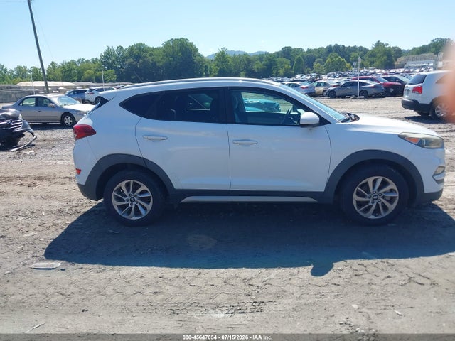 Продаж на аукціоні авто 2017 Hyundai Tucson Se, vin: KM8J3CA42HU289462, номер лоту: 45647054