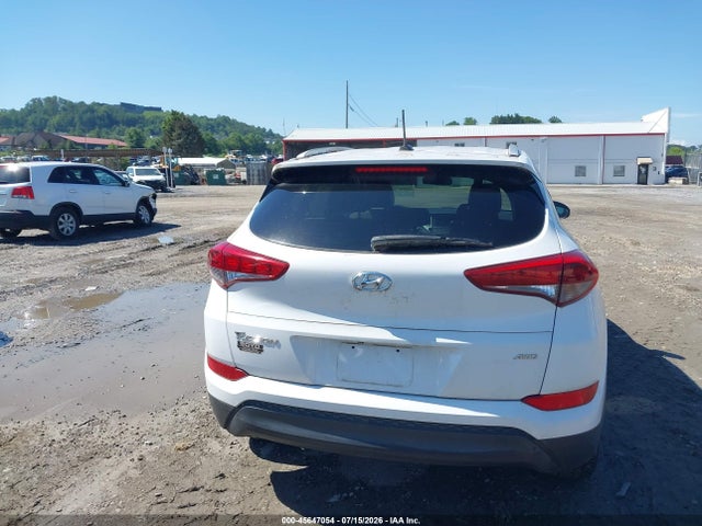 Продаж на аукціоні авто 2017 Hyundai Tucson Se, vin: KM8J3CA42HU289462, номер лоту: 45647054
