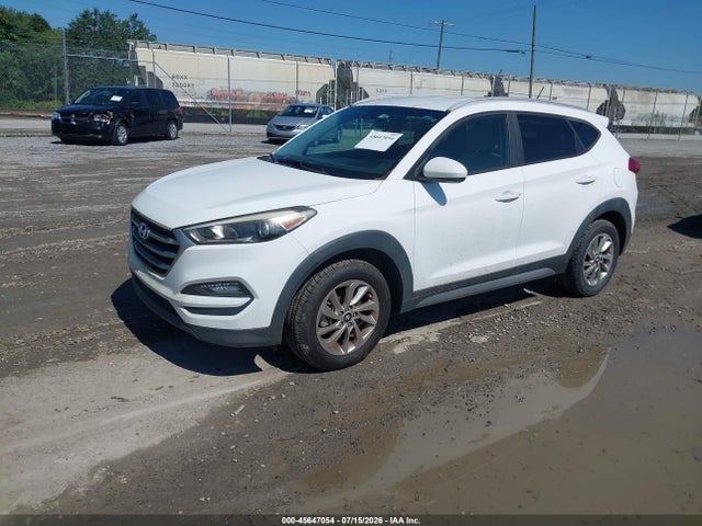 Продаж на аукціоні авто 2017 Hyundai Tucson Se, vin: KM8J3CA42HU289462, номер лоту: 45647054