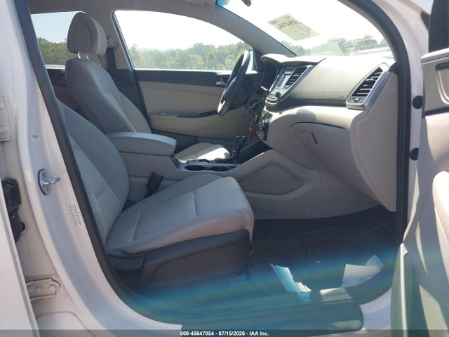 Продаж на аукціоні авто 2017 Hyundai Tucson Se, vin: KM8J3CA42HU289462, номер лоту: 45647054