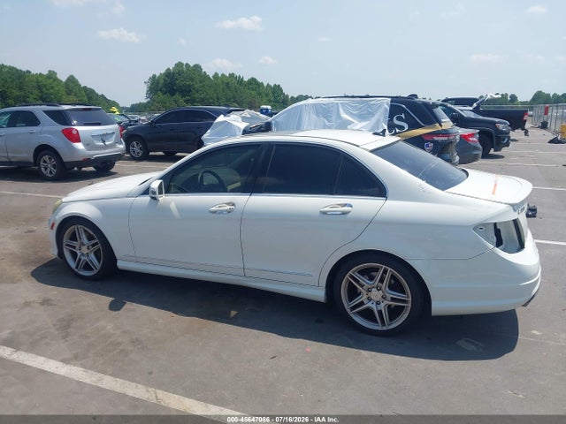 Продаж на аукціоні авто 2011 Mercedes-benz C 350 Sport, vin: WDDGF5GBXBR145486, номер лоту: 45647086