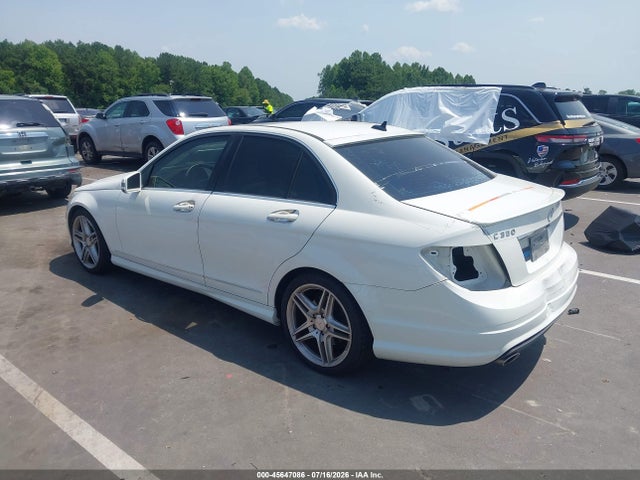 Продаж на аукціоні авто 2011 Mercedes-benz C 350 Sport, vin: WDDGF5GBXBR145486, номер лоту: 45647086
