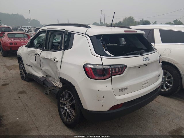 2018 Jeep Compass Latitude Fwd მანქანა იყიდება აუქციონზე, vin: 3C4NJCBB3JT194224, აუქციონის ნომერი: 45647132