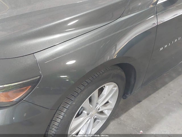 1G1ZD5ST0JF103457 Chevrolet MALIBU LT