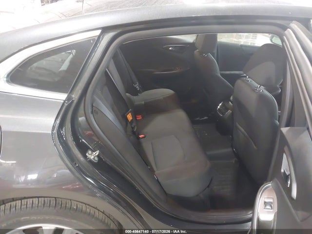 1G1ZD5ST0JF103457 Chevrolet MALIBU LT