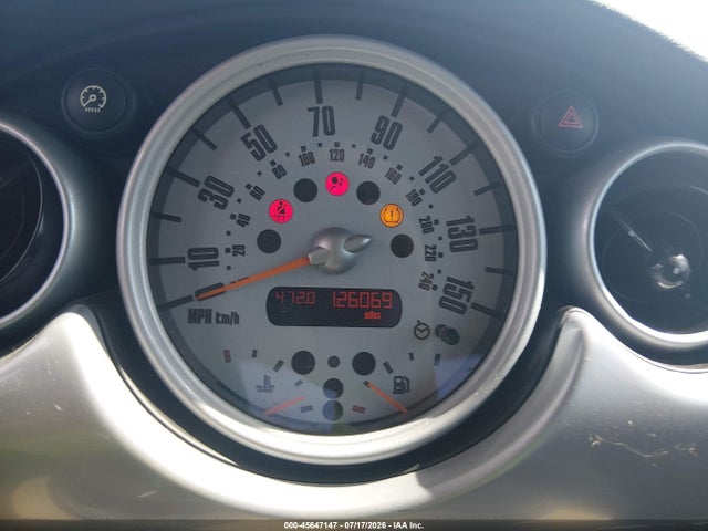 2006 Mini Cooper მანქანა იყიდება აუქციონზე, vin: WMWRC33596TK70548, აუქციონის ნომერი: 45647147