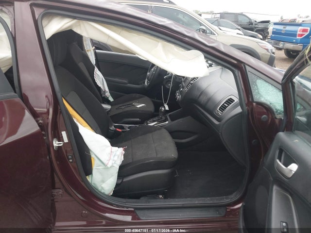 45647151 :رقم المزاد ، 3KPFK4A70JE190155 vin ، 2018 Kia Forte Lx مزاد بيع