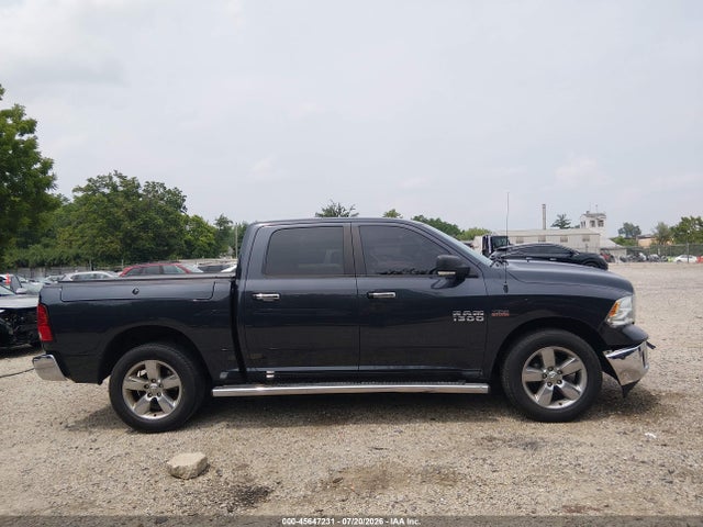 45647231 :رقم المزاد ، 1C6RR7LT8HS852101 vin ، 2017 Ram 1500 Big Horn  4x4 5'7 Box مزاد بيع