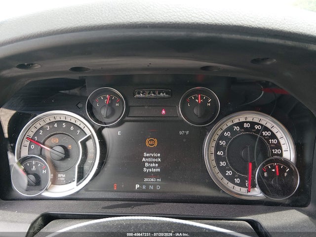 45647231 :رقم المزاد ، 1C6RR7LT8HS852101 vin ، 2017 Ram 1500 Big Horn  4x4 5'7 Box مزاد بيع