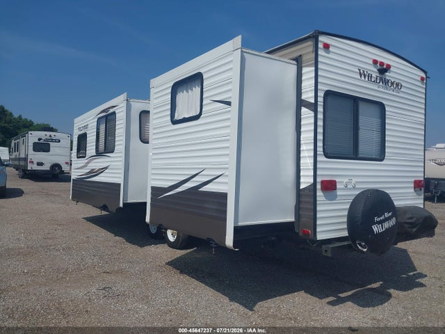 Wildwood Other 2018 4X4TWDH21J8803390 Image 3