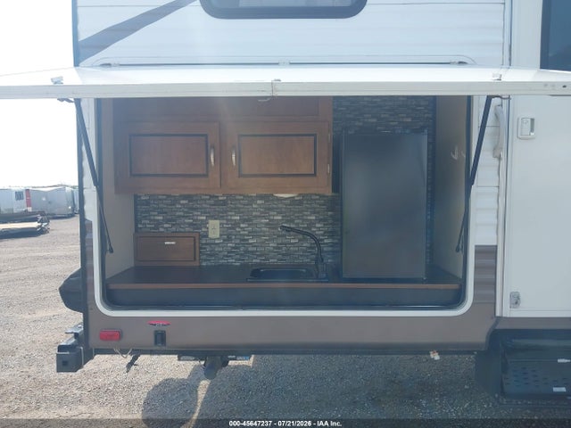 Wildwood Other 2018 4X4TWDH21J8803390 Image 5