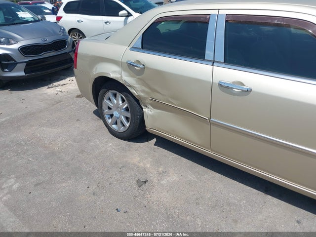 45647245 :رقم المزاد ، 2C3CA5CV7AH147397 vin ، 2010 Chrysler 300 Touring/signature Series/executive Series مزاد بيع
