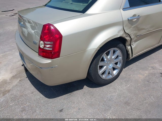 45647245 :رقم المزاد ، 2C3CA5CV7AH147397 vin ، 2010 Chrysler 300 Touring/signature Series/executive Series مزاد بيع